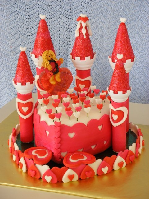Valentine heart castle cake